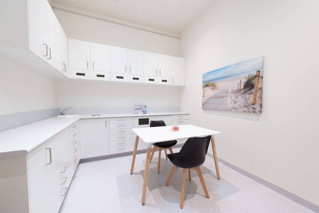 Dentists at Surrey Hills Dental Issue Talking Area